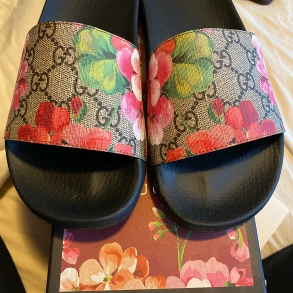 Gucci Pursuit Bloom Canvas Slides size 10/EU40